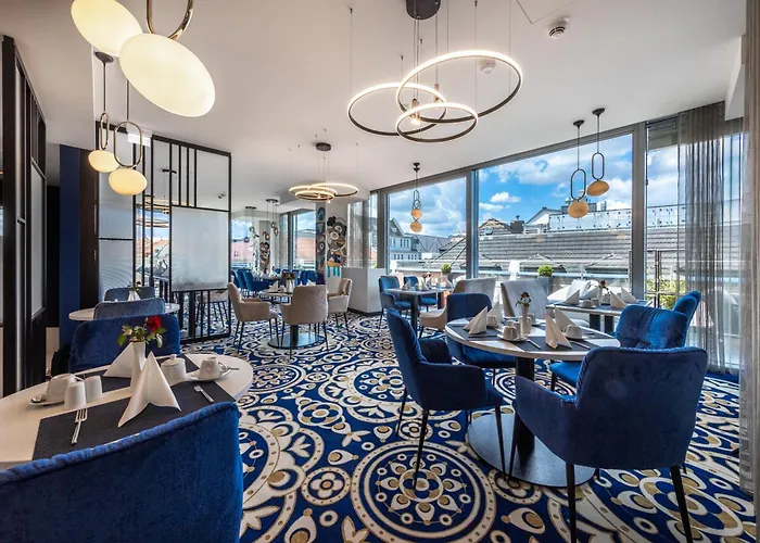 Best Western Premier Royal Blue - Adult Only