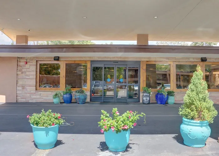 El Sendero Inn, An Ascend Collection Hotel