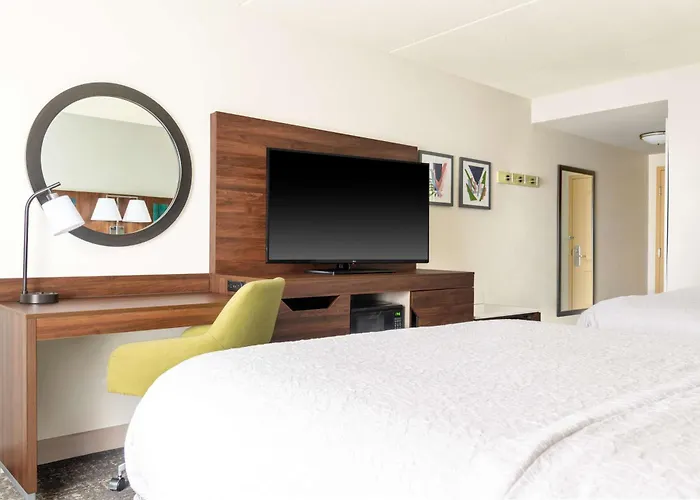 Hampton Inn & Suites Brookings