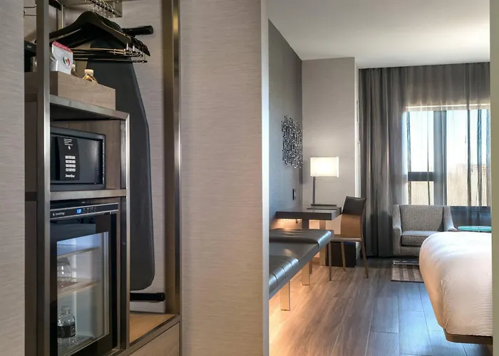 Ac Hotel By Marriott Boston Cambridge