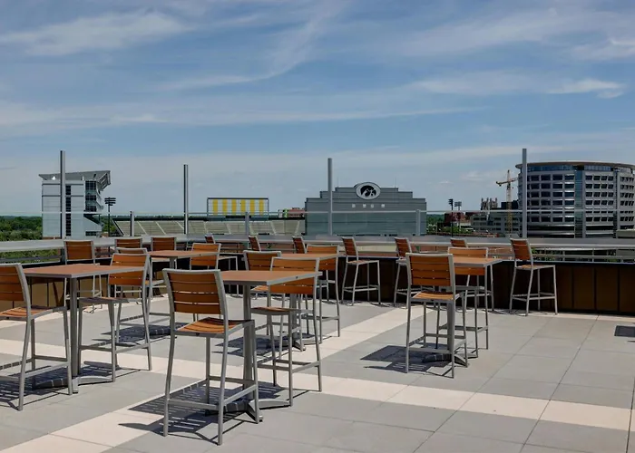 Courtyard By Marriott Iowa City University Heights