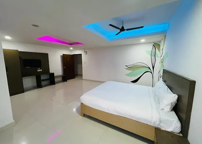 V Grand Rooms And Banquets