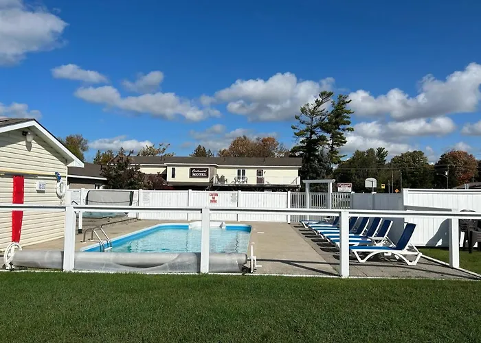 Centennial Motel