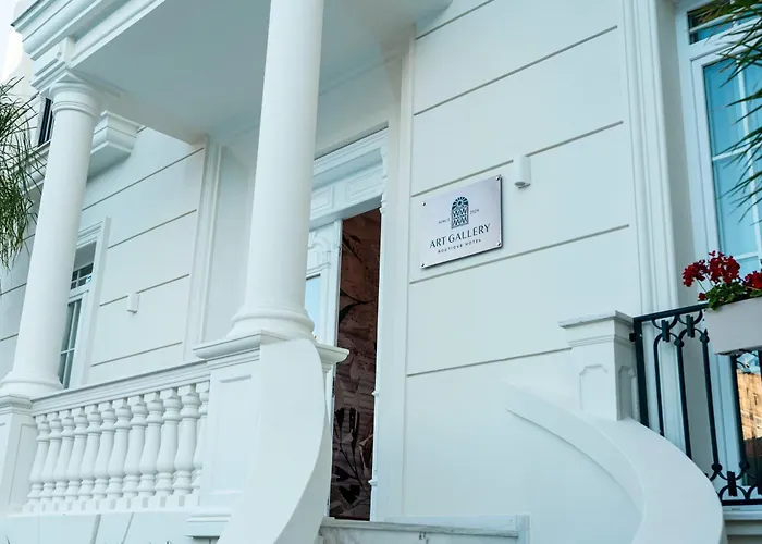 Art Gallery Boutique Hotel