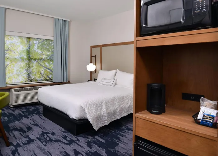 Fairfield Inn & Suites By Marriott Canton