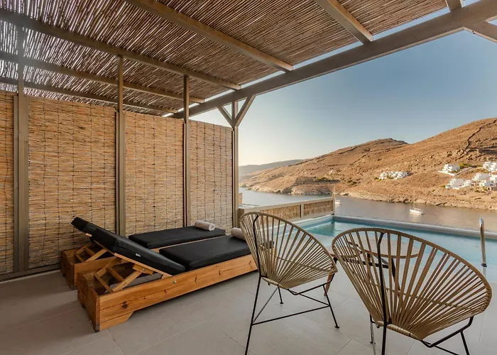 Amal Kythnos Suites