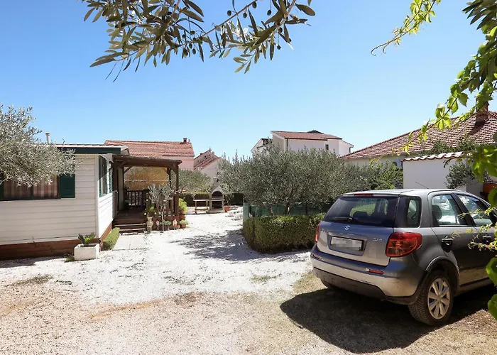 2 Bedroom Amazing Stacaravan In Trogir