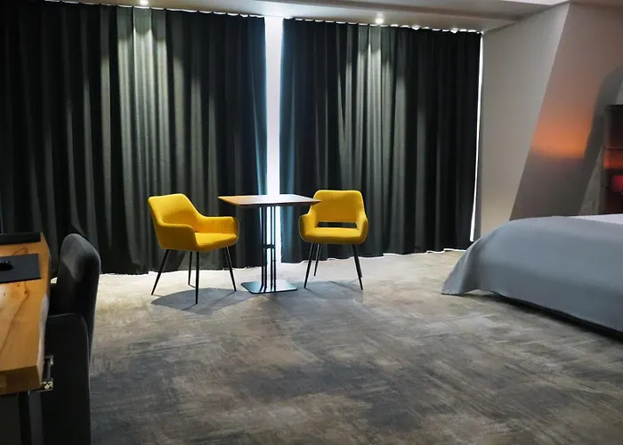 Aniroc Signature Hotel