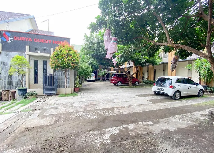 Urbanview Surya Guest House Probolinggo