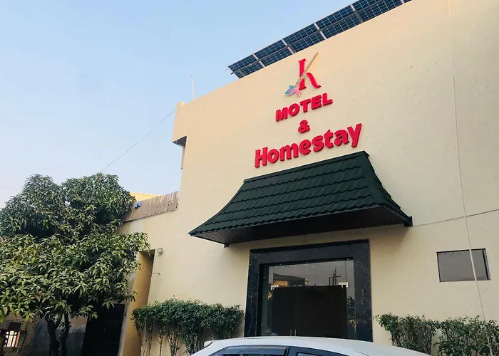 Kanha Hotel & Homestay