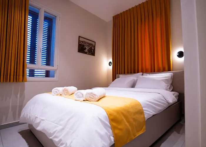 Roots Boutique Hotel