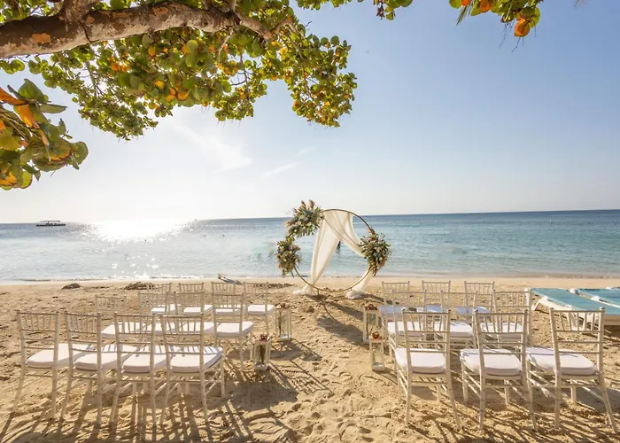 Infinity Bay Spa & Beach Resort