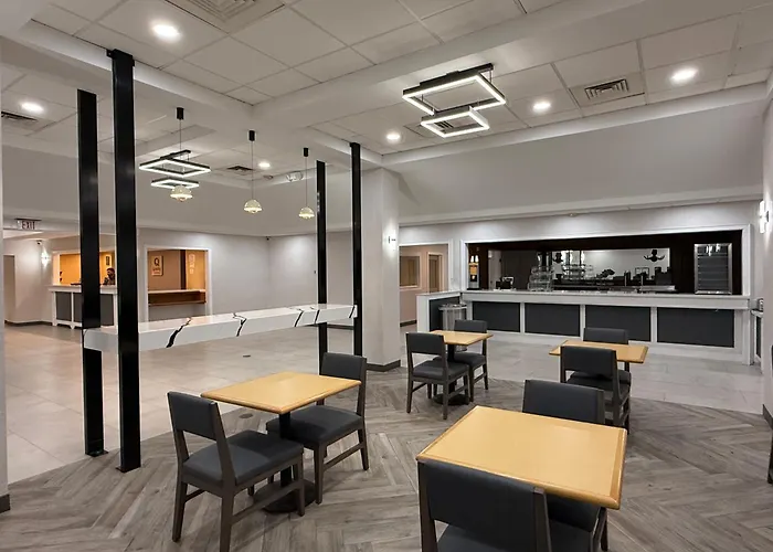Quality Inn & Suites Baton Rouge West - Port Allen