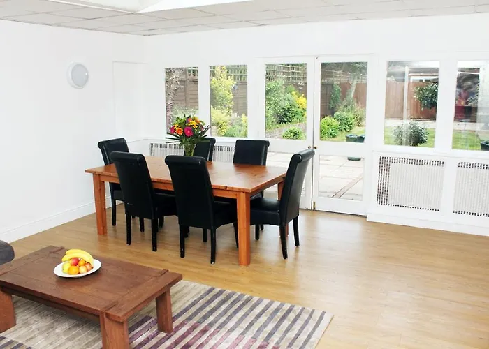 Gidea Park Hotel