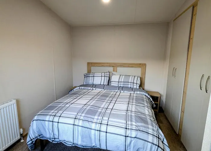 Van-Tastic 6 Berth Static