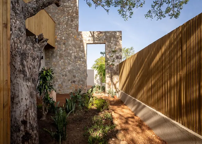 Khiwane Boutique Hotel