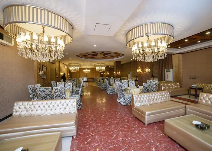 Shelton'S Rezidor Peshawar
