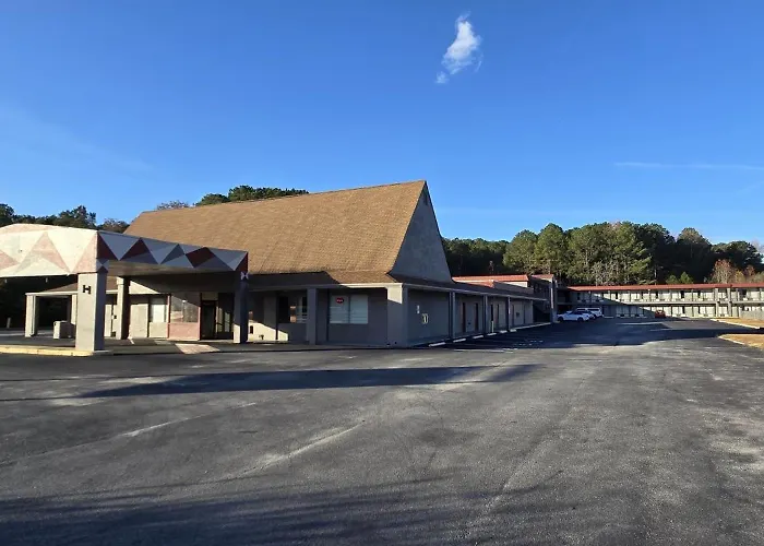 Hometowne Studios By Red Roof Lagrange
