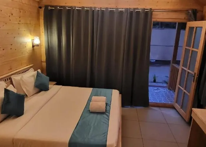 Sand Tent Beach Resort Patnem