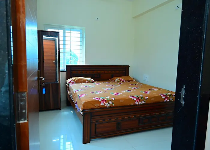 Vaarahi Guest Inn