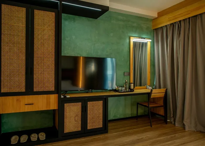 Athiri Residence Dhiffushi