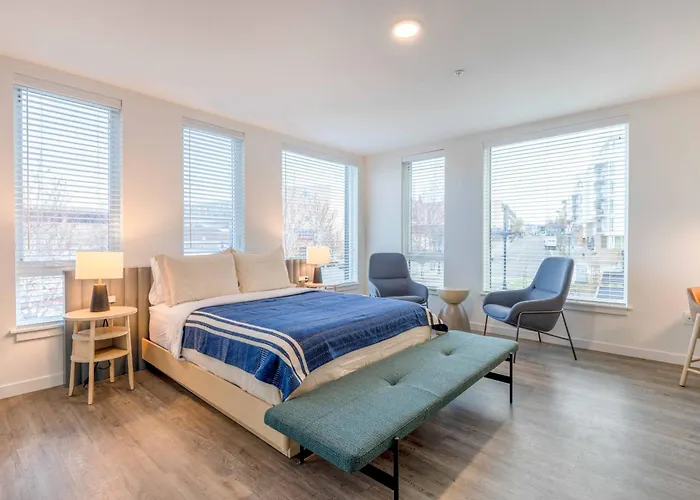 Marina Square Suites