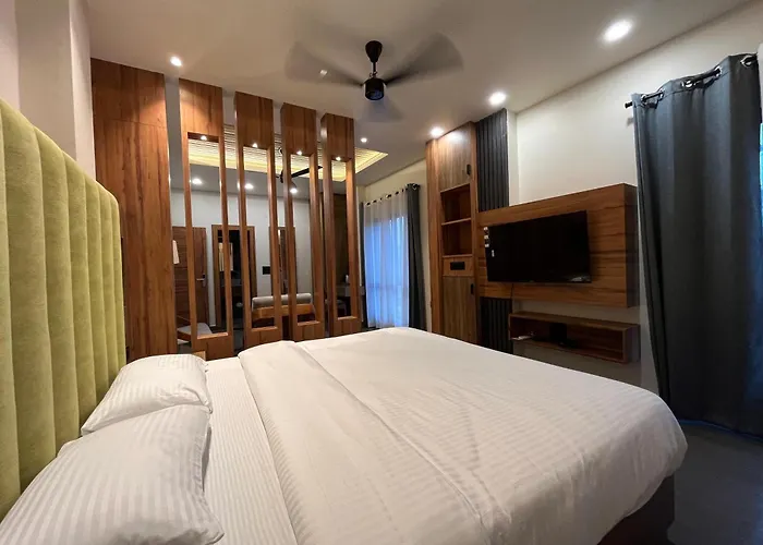 Konwar Inn & Suites