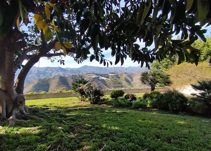 Hotel Cortijo De La Luna