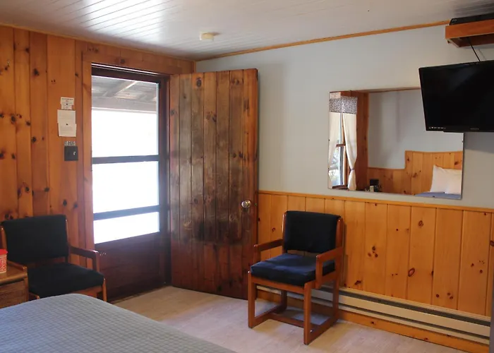 Blueberry Hill Motel