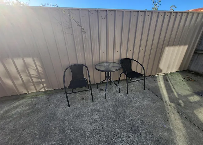 Ferrylink Motel