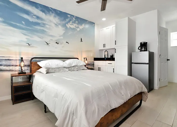 Blue Mist Motel - Room # 2