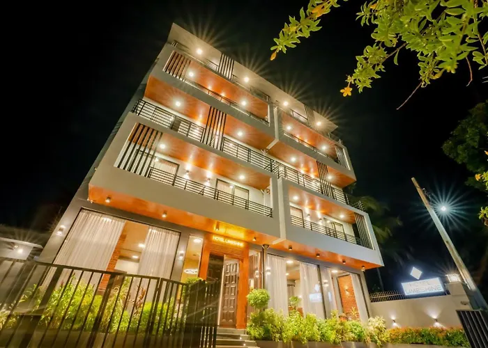 Limeshine - Airport Transit Hotels & Residences
