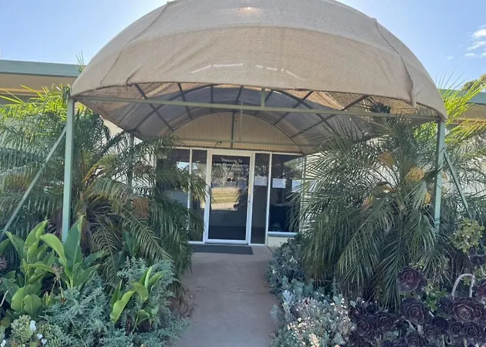 Lazy River Motor Inn
