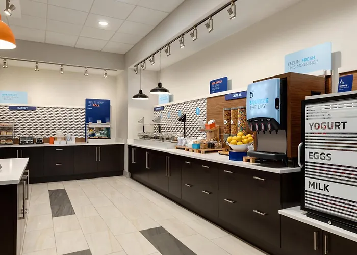 Holiday Inn Express & Suites - Dalton - Walnut Ave By Ihg