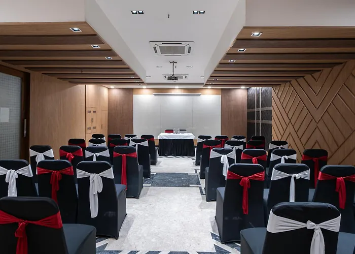 The Suncourt Hotel Yatri
