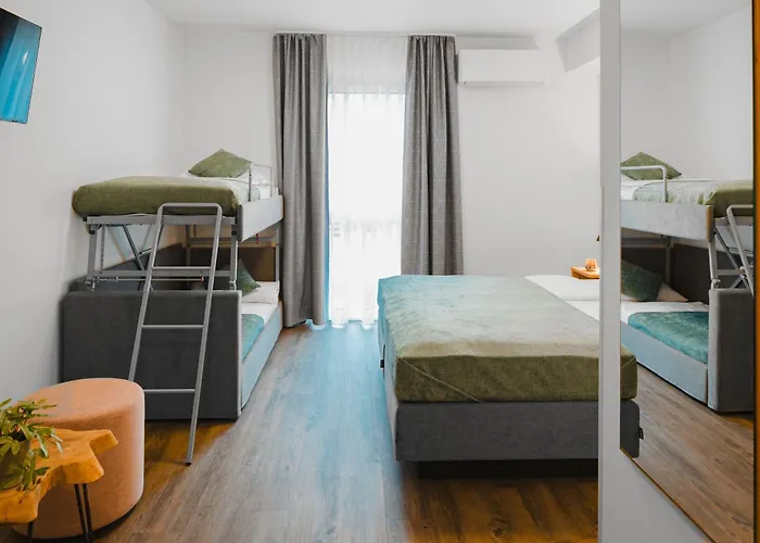 Hotel & Appartements Nice Garni - Klimatisiert Ac- Naehe Legoland Guenzburg - Familienfreundlich