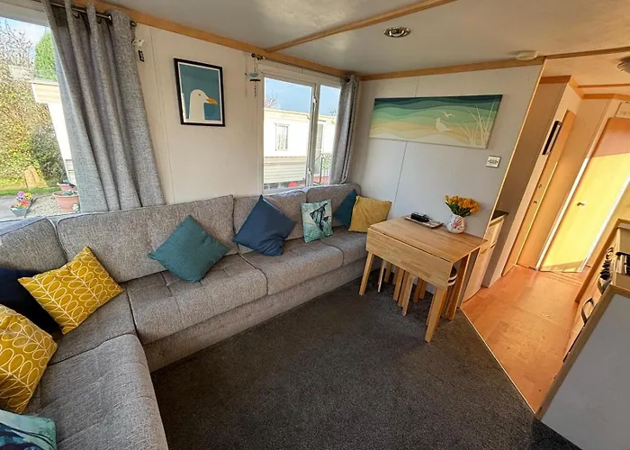 Long Beach Park Caravan, Hembsy