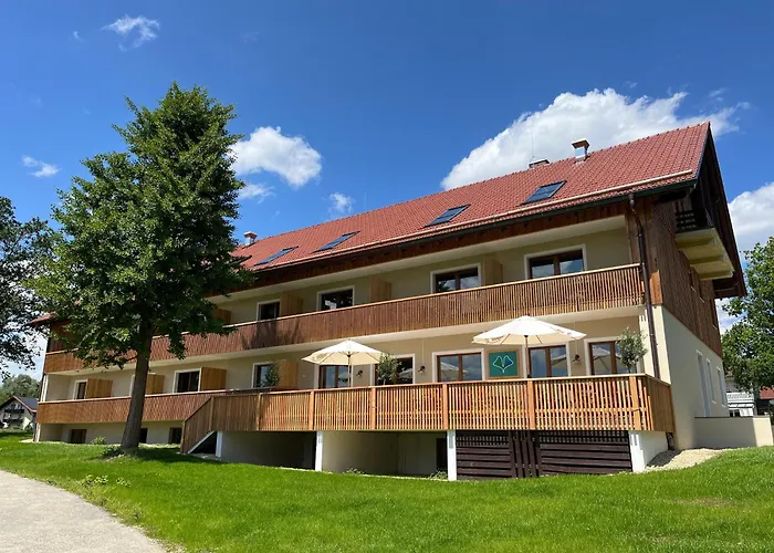 Chalet An der Brunnader-Ihr perfekter Rückzugsort in der Bayerischen Toskana-Überwiegend mit Klima-3Geh-Min zur Therme