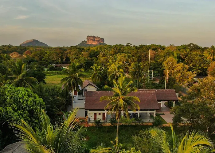 Lion Gate Hotel Sigiriya
