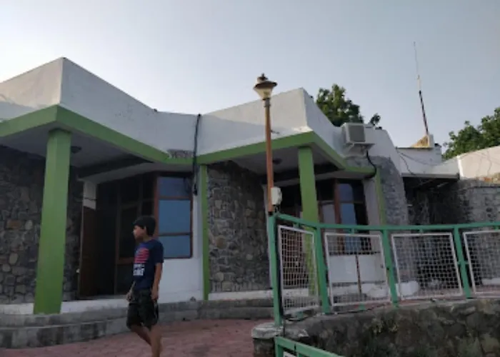 Rupmati The Valley Hotel