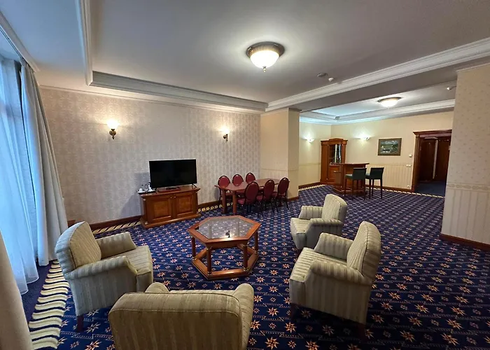 Hotel Golden Palace