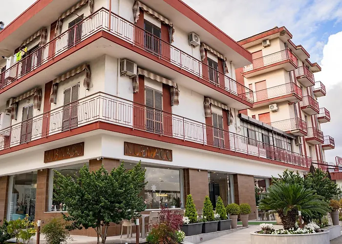 Hotel 1+1 Di C.Costabile & F.Lli