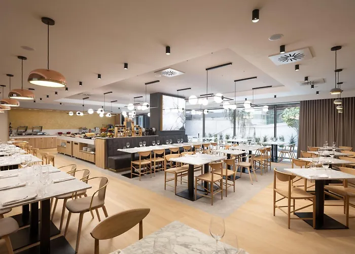 Courtyard By Marriott Cluj - Napoca Downtown