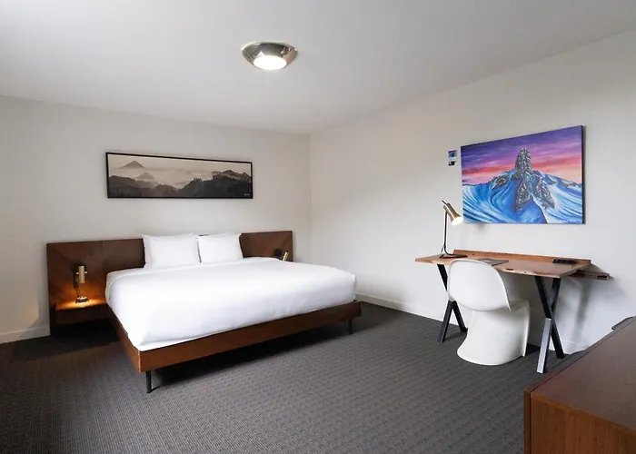 Adara Hotel