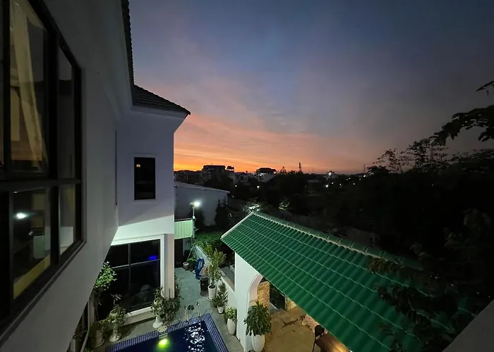 The Little Garden Villa