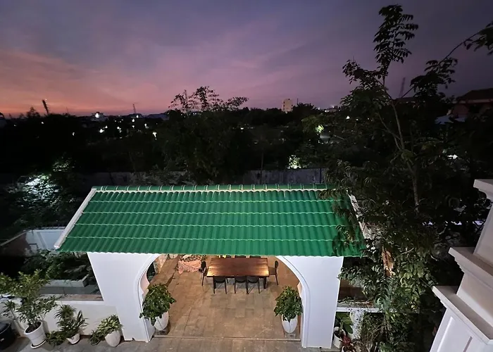 The Little Garden Villa