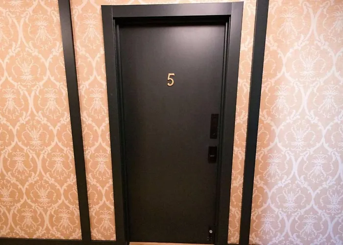 Speakeasy 2 Room Suite
