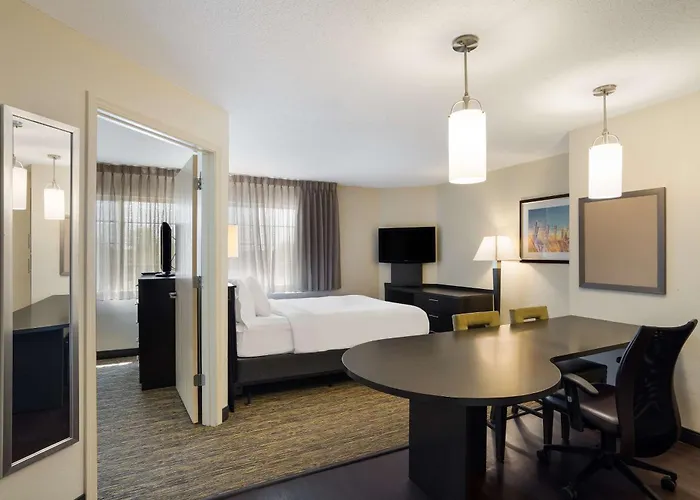 Sonesta Simply Suites Nashville Brentwood