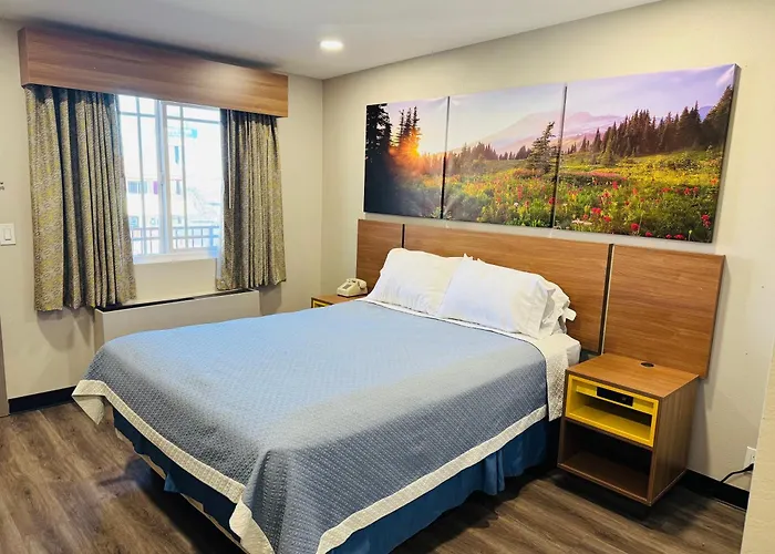 Days Inn By Wyndham Barstow