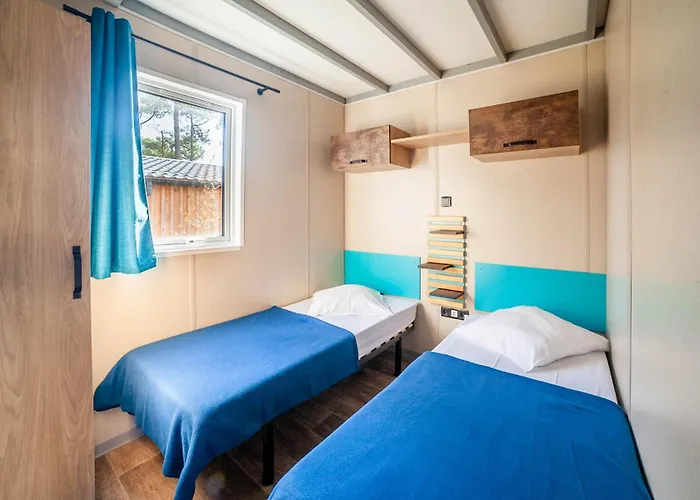 Camping De La Dune "Les Flots Bleus"